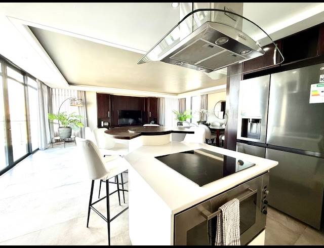 3 BEDROOM APARTMENT FOR SALE IN WAVES EDGE
